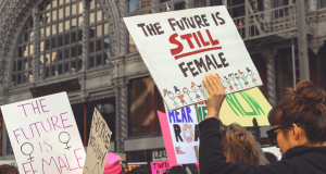 Droits des femmes : grève et action du secteur socio-culturel