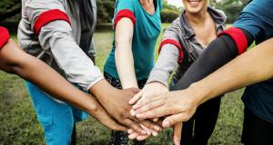 Aide à la jeunesse : quelques pistes pour garder la cohésion d'équipe 