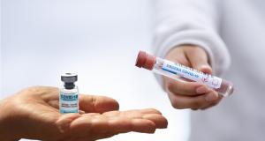 Les soignants, qui refusent la vaccination, seront mis au chômage puis licenciés