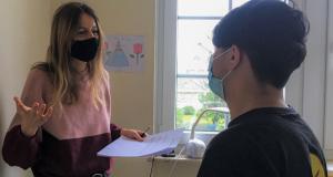 "Mon job ? Offrir un soutien émotionnel aux mineurs étrangers non-accompagnés” 