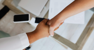 Travail social : quand le partenariat est une obligation plus qu'un choix 