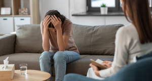 Assistante sociale débutante&nbsp;: premiers pas en psychiatrie, entre idéal et réalité du terrain