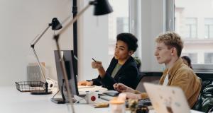 Trouver un job : pourquoi ne pas devenir responsable de projet dans l'associatif ?