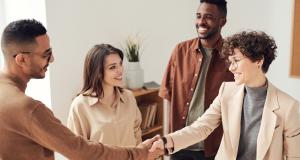 Commencer un nouveau travail dans le social : et après ?