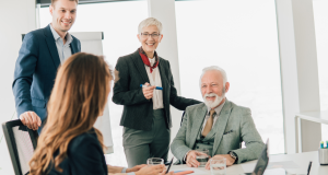 Management intergénérationnel dans le social et la santé : repères et outils concrets pour les directions et RH