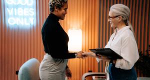 Quels conseils aux employeurs pour recruter plus facilement ? 