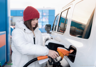 "Le prix du carburant explose, les aides familiales angoissent !"