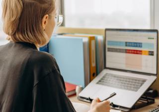 Réforme du chômage et son calendrier : les CPAS toujours en attente de la compensation fédérale