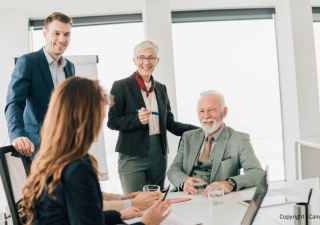 Management intergénérationnel dans le social et la santé : repères et outils concrets pour les directions et RH