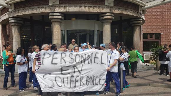 Blouses blanches: de l'épuisement professionnel à la perte de sens