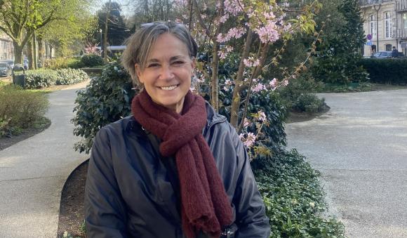 Découvrez le métier de thanadoula&nbsp;: accompagner la vie jusqu'à la mort, tout en douceur