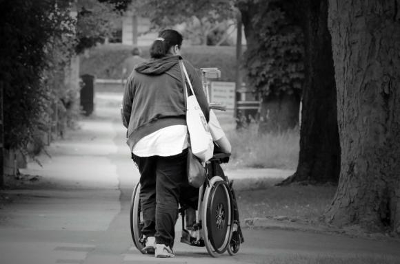 Handicap : plus accessible, la Belgique ?