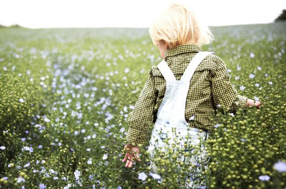 Petite enfance : comment aménager des espaces verts dans un milieu d'accueil ?
