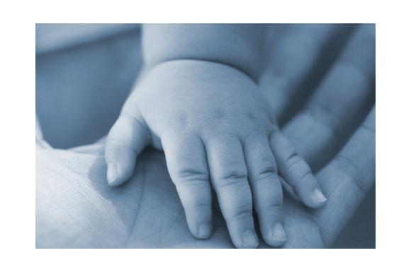 La réduction du séjour en maternité, une aubaine pour les sages-femmes&nbsp;?