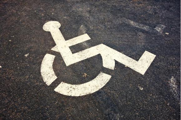 Une application pour aider les PMR à trouver des places de parking