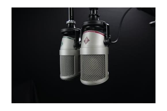 Une pub gratuite de votre ASBL sur Chérie FM, Nostalgie & NRJ !