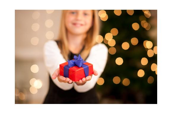 Fête de Noël : l'opération Boîtes à KDO fait 750 heureux parmi des jeunes en difficulté