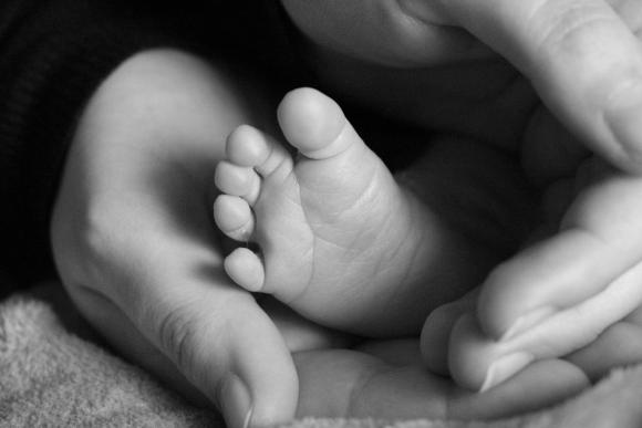 Réduction du séjour en maternité&nbsp;: des initiatives voient le jour