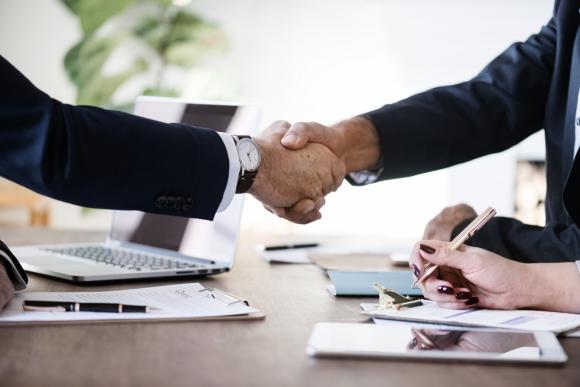 Politiques et mandats associatifs, des liaisons dangereuses ?