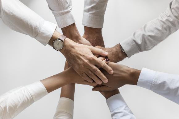Moniteur D Atelier Un Metier Avec Un Contact Humain Fort Complexe