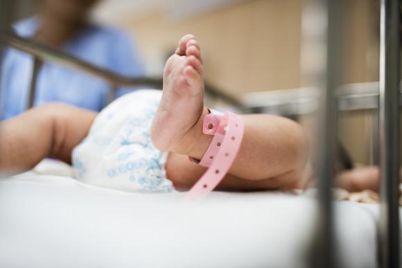 Fermeture de 17 maternités en Belgique: la colère des sages-femmes&nbsp;!