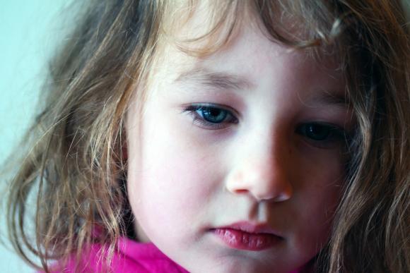 Maltraitance infantile: professionnels, voici les attitudes à adopter