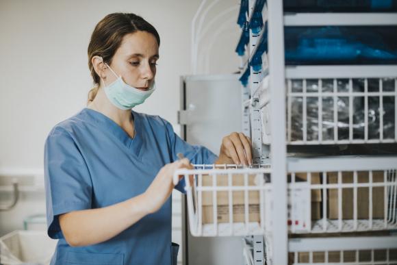 Prime pour les soignants en hôpitaux&nbsp;: une mesure, plusieurs limites