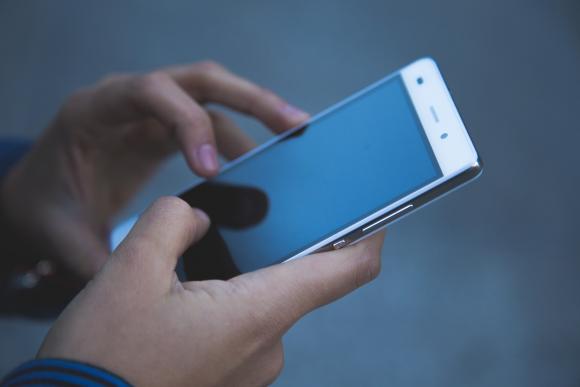 Aide à la jeunesse: les travailleurs se mobilisent pour aider les parents