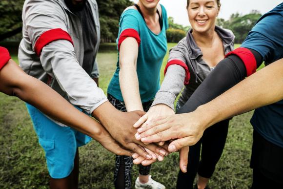 Aide à la jeunesse : quelques pistes pour garder la cohésion d'équipe