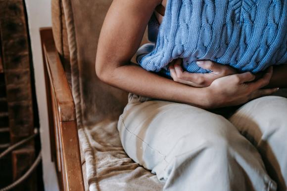 Améliorer la prise en charge de l'endométriose&nbsp;: voici les pistes du rapport du KCE