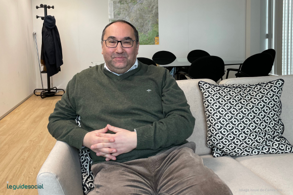 Travail social à Bruxelles&nbsp;: les grands chantiers du ministre Ahmed Laaouej