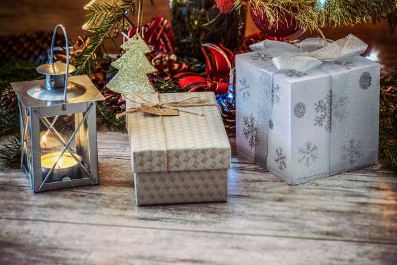 Huit idées de cadeaux à offrir à un travailleur social