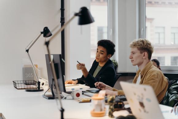 Trouver un job : pourquoi ne pas devenir responsable de projet dans l'associatif  ?