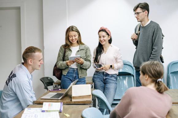 Étudiant dans le secteur social&nbsp;: ce qu'on ne te dit pas et qui est essentiel