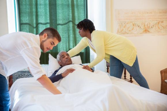 Les soins palliatifs, une autre manière de soigner&nbsp;: et si vous y travailliez&nbsp;?