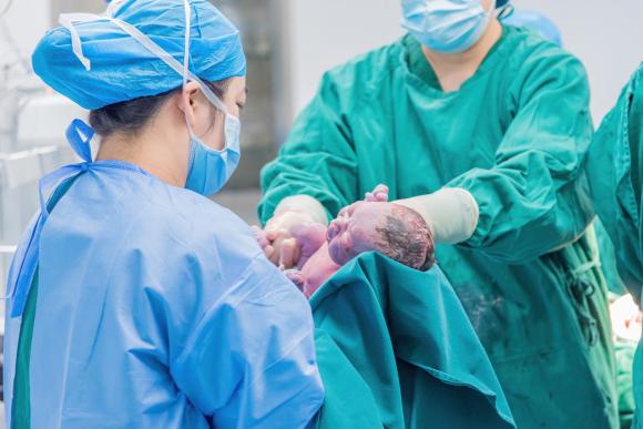 Réaction des sages-femmes face aux annonces du gouvernement fédéral