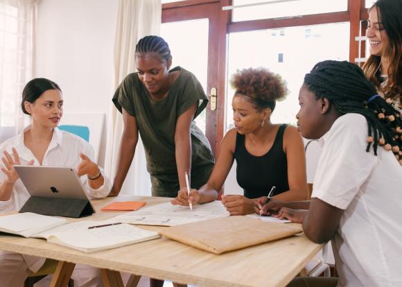 Vous êtes travailleur social et vous souhaitez intégrer un CPAS&nbsp;? Voici tout ce que vous devez savoir&nbsp;!