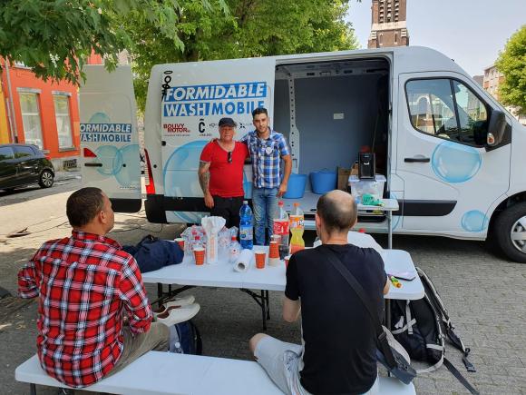 La Wash Mobile, la laverie qui rend l'hygiène accessible aux SDF