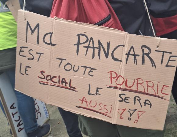 Travailler le social dans un contexte d'extrême-droitisation&nbsp;?