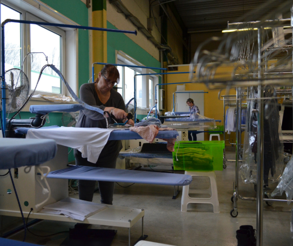 Repassage gratuit pour le personnel soignant&nbsp;: le geste solidaire d'ENTRA